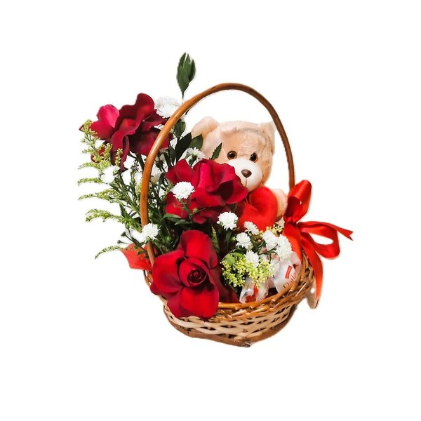 Cesta de Vime Romântica  Com Rosas Chocolates e Urso 