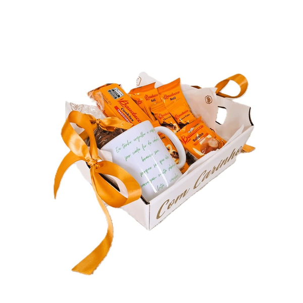 Cesta de Café Kraft M com Caneca Personalizada e Itens