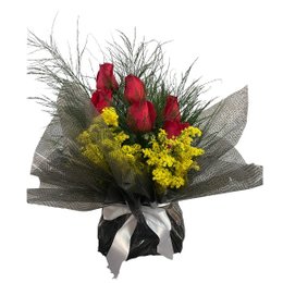 Imagem de Arranjo de Rosas Para Presente