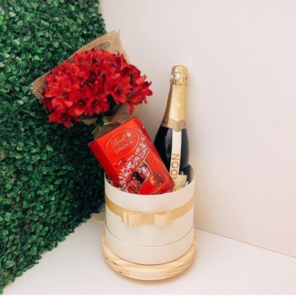 Cesta Luxo G - Flores, Chandon e Lindt