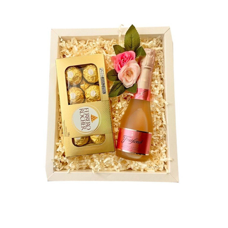 Presente Luxo Box Espumante Rosé e Ferrero Rocher | Giuliana Flores