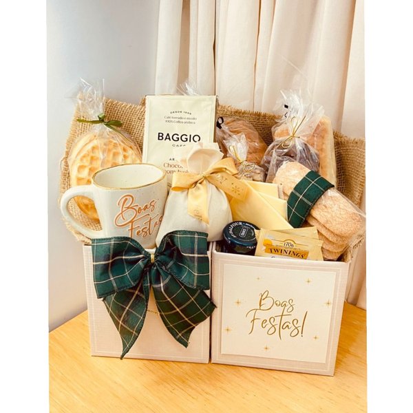  Cesta de Café da Manhã - Amanhecer de Natal