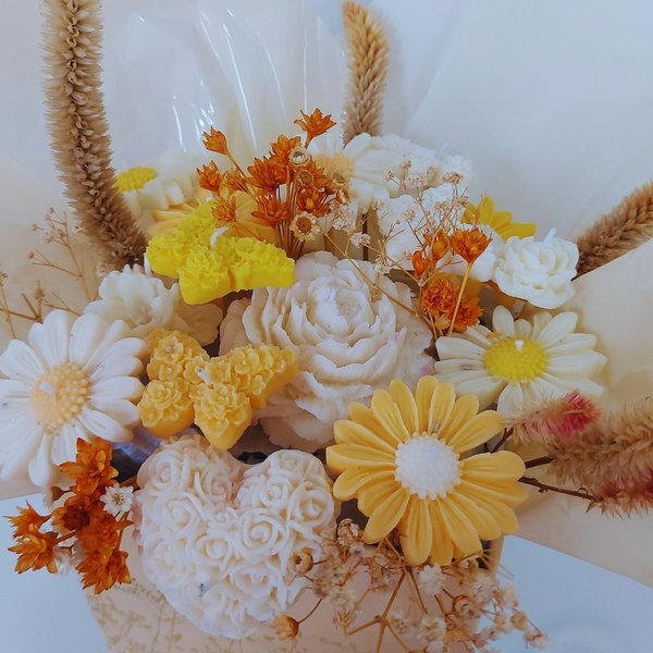 Box Buquê com Carinho Premium de Velas Aromáticas 
