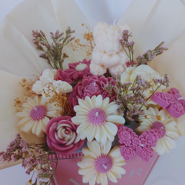Box Buquê Amor Premium de Velas Aromáticas 